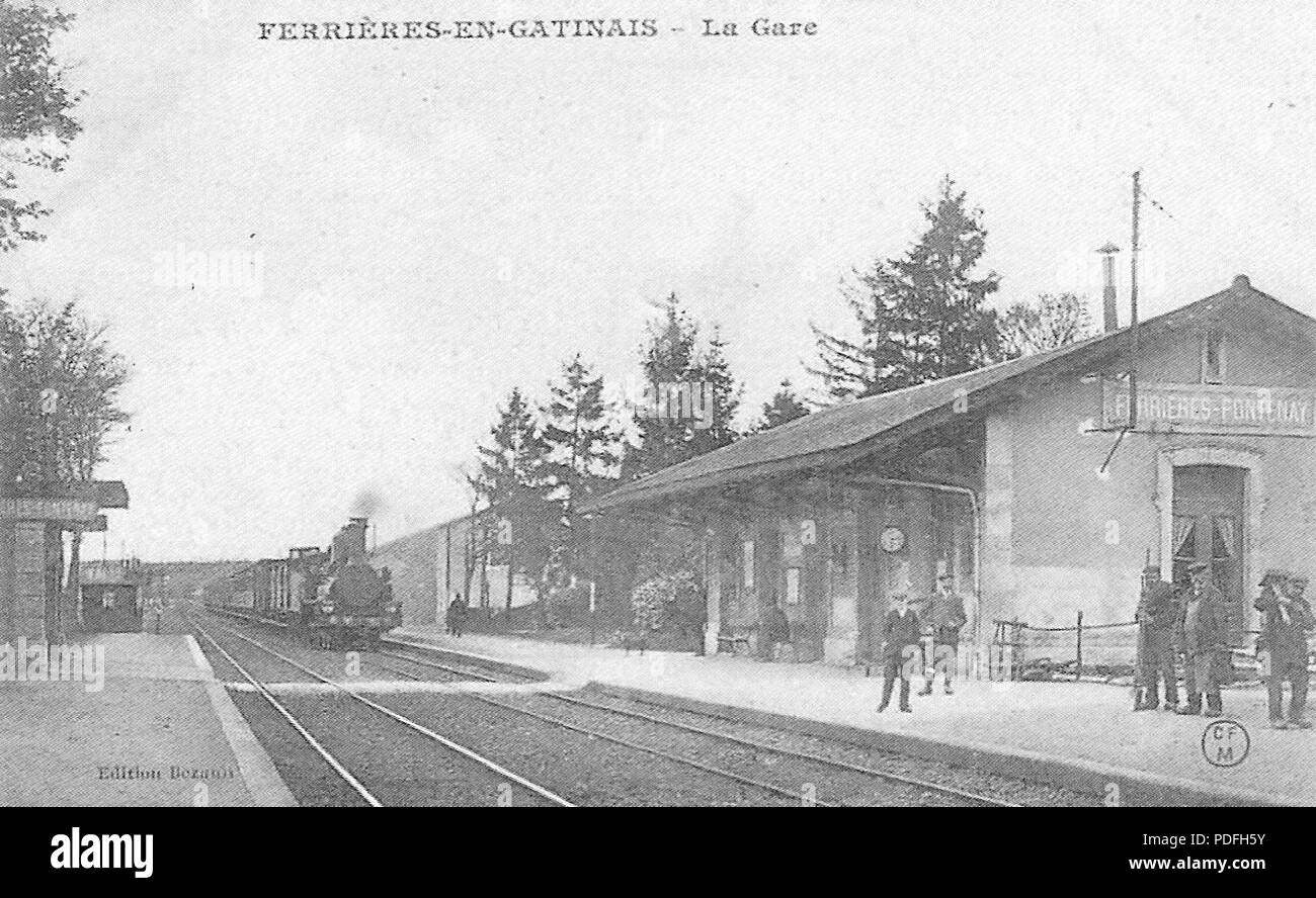 138 Gare-de-Ferrières - Fontenay-Carte-postale-2 Stock Photo