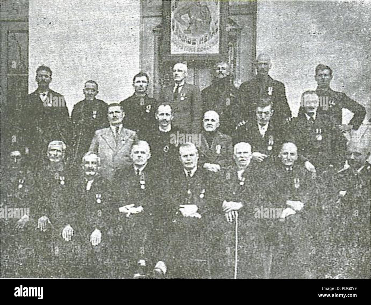 Greek resistance fighters hi-res stock photography and images - Alamy