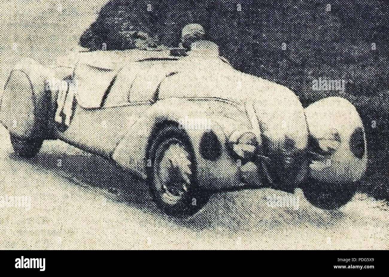193 La Peugeot 402 DS Darl’mat 2L. de Contet et de Cortanze, 5e des 24 Heures du Mans 1938 Stock Photo