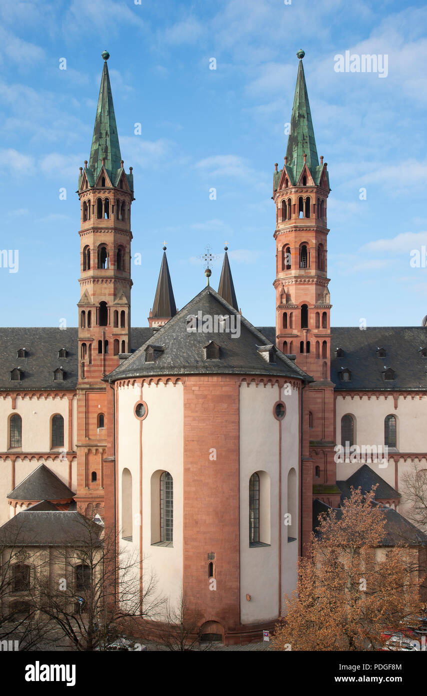 Der Würzburger Dom, Außenansicht von Osten Stock Photo