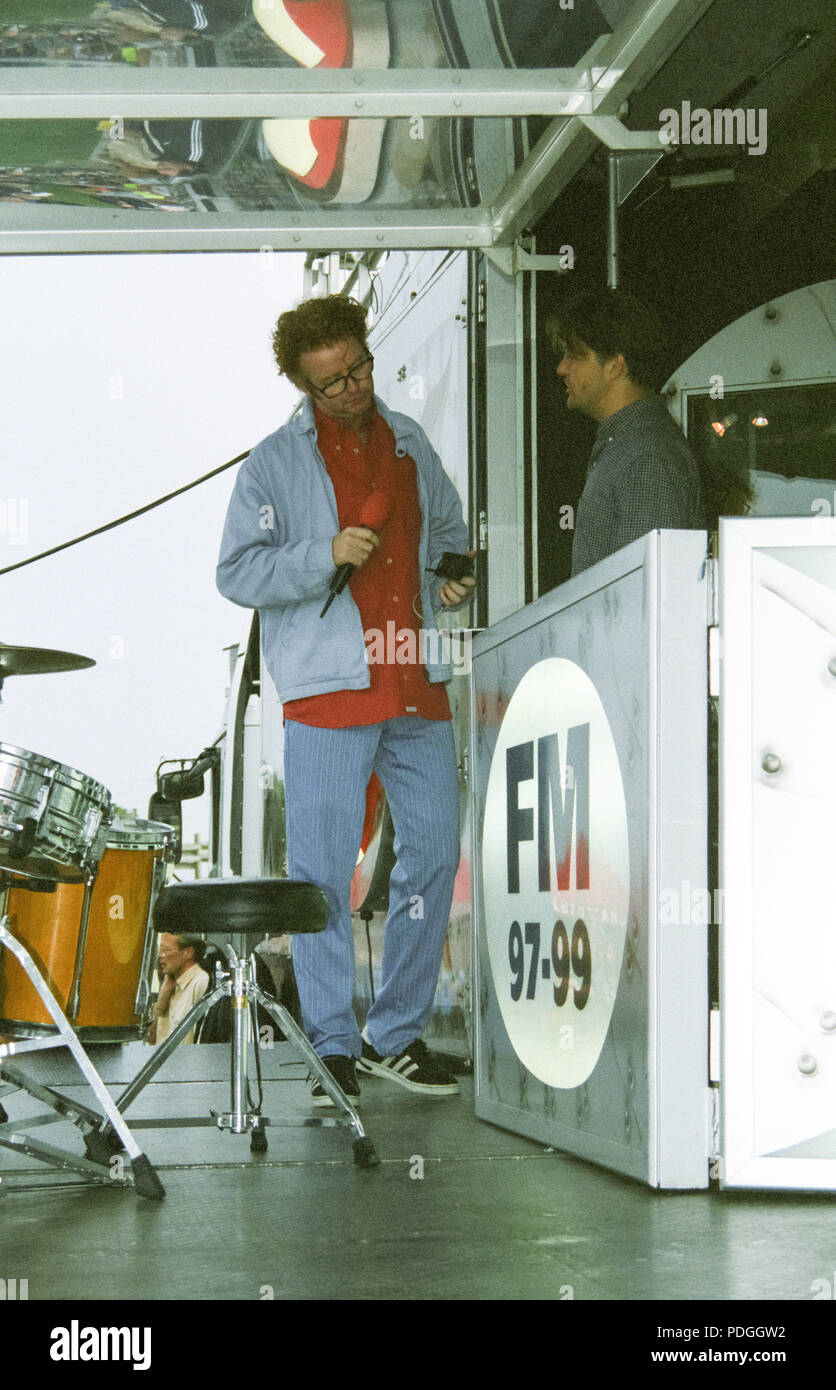 Chris Evans Presenting BBC Radio 1 One Roadshow St Ives 19 August 1996 Stock Photo