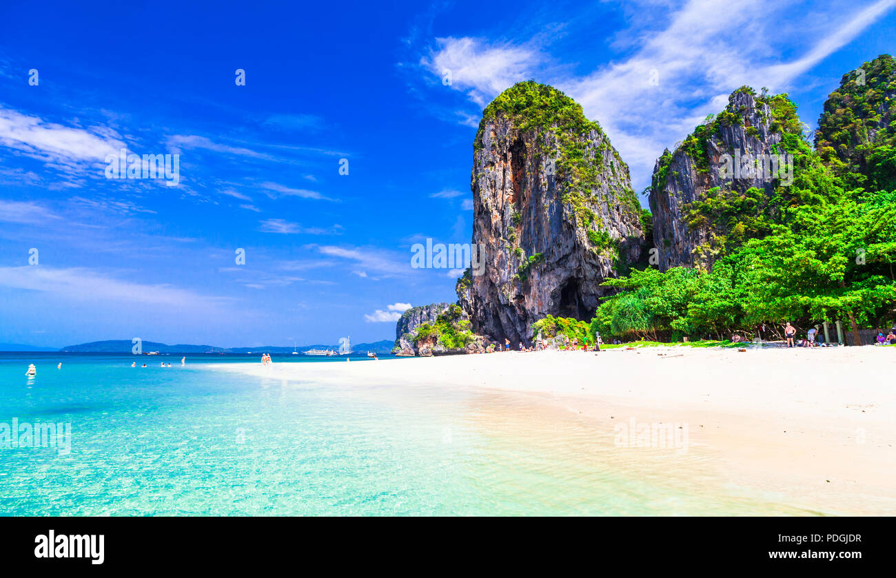 Incredibile nature inThailand,view with azure sea and unique cliffs,Krabi . Stock Photo