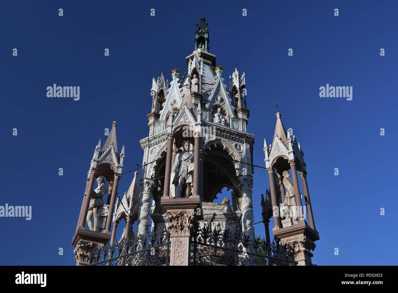 brunswick monument;lake geneva;switzerland Stock Photo Alamy