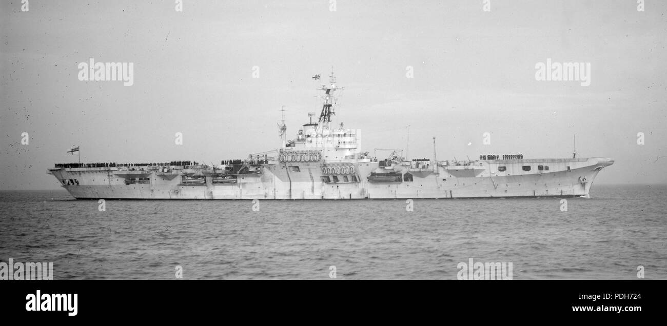 60 HMS Theseus 2 SLV Green Stock Photo