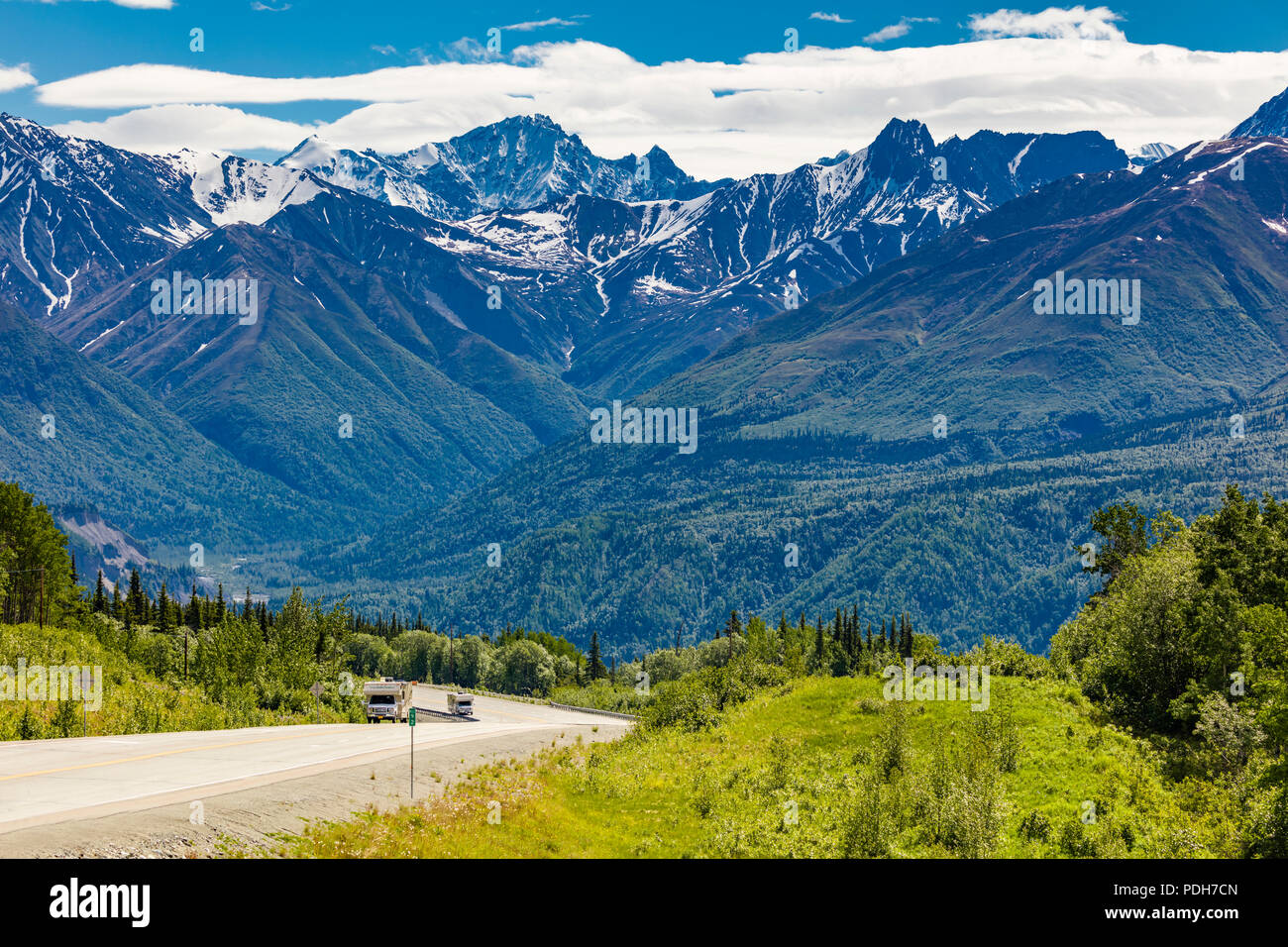RVs on the Glenn Highway between Anchorage and Glennallen in Alaska