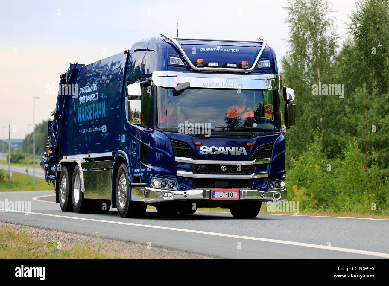 scania garbage truck
