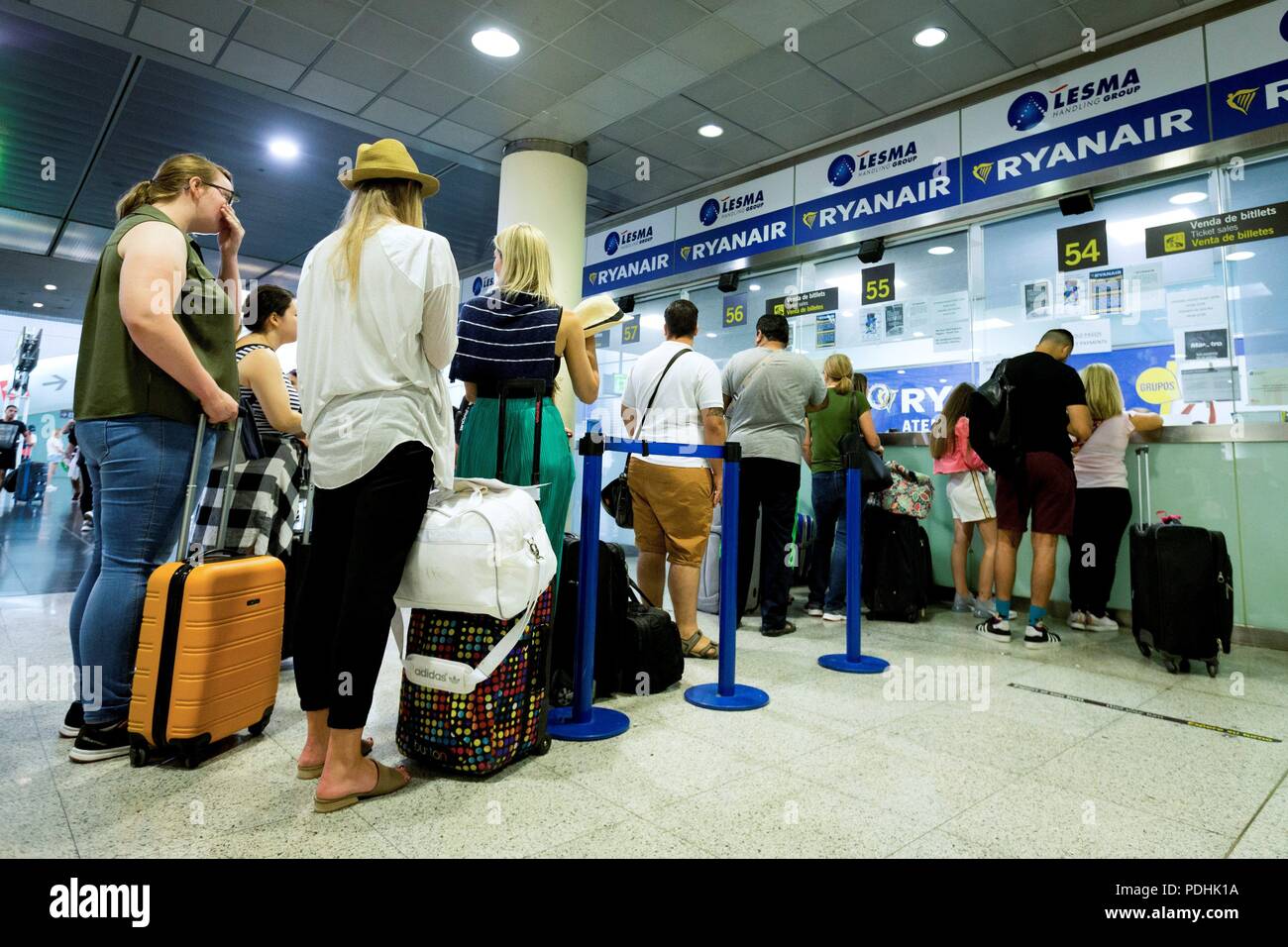 Barcelona Spain 10th Aug 2018 Passengers Wait At Ryanair S