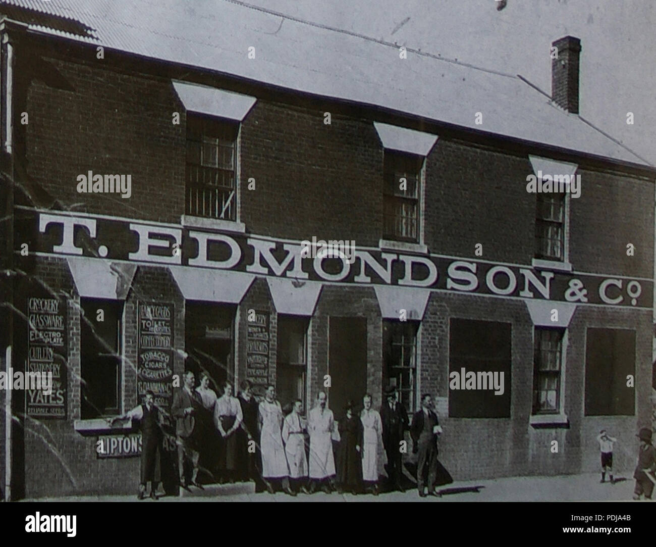 310 T.Edmondson &amp; Co Store 1915 Stock Photo