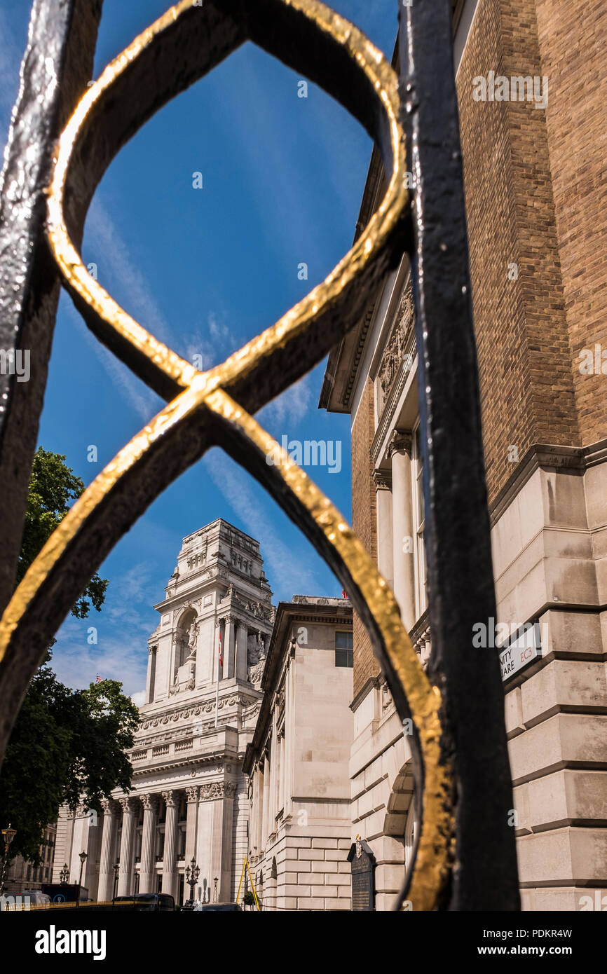 Four Seasons Hotel, 10 Trinity Square, London, England, U.K. Stock Photo