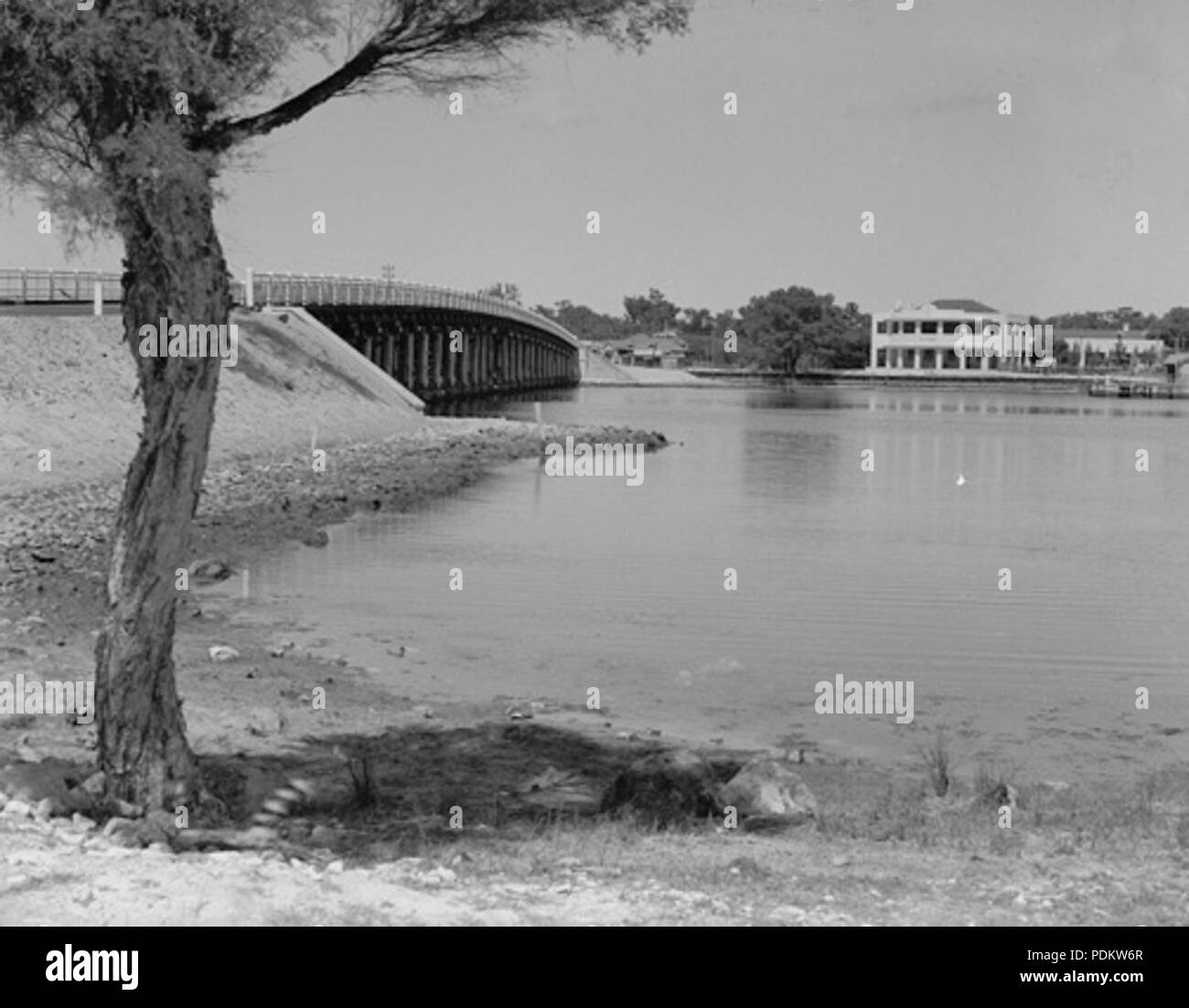 30 Canning Bridge and Raffles Hotel Stock Photo - Alamy