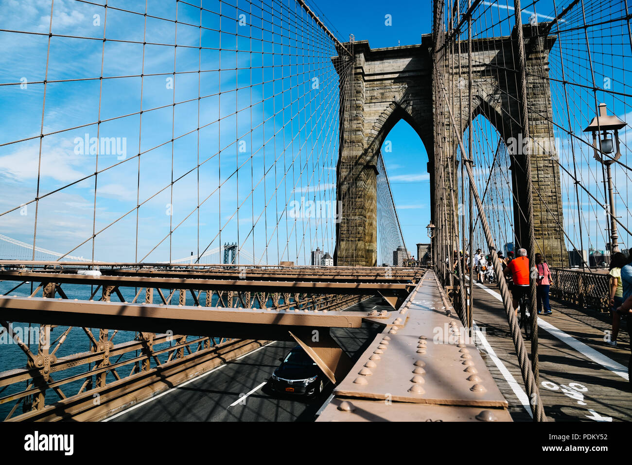 Brooklyn suspension bridge hi-res stock photography and images - Alamy
