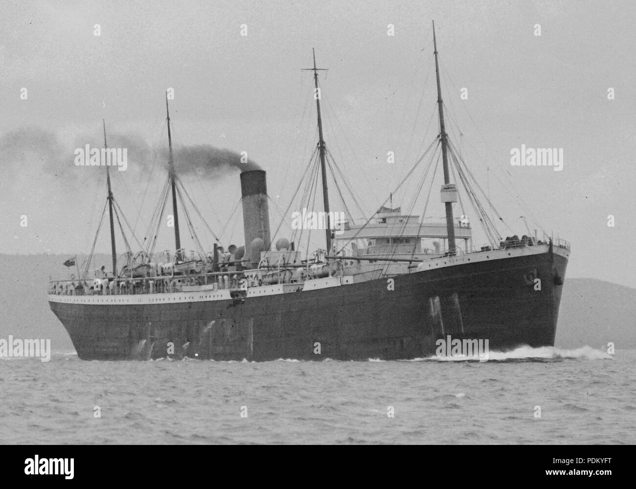 127 Runic (ship, 1900) - SLV H91.250-532 (crop Stock Photo - Alamy