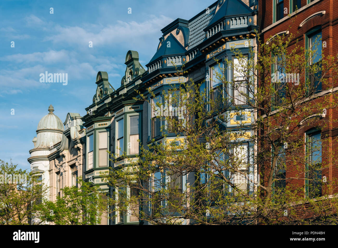 Architecture on Armitage Avenue, in Lincoln Park, Chicago, Illinois