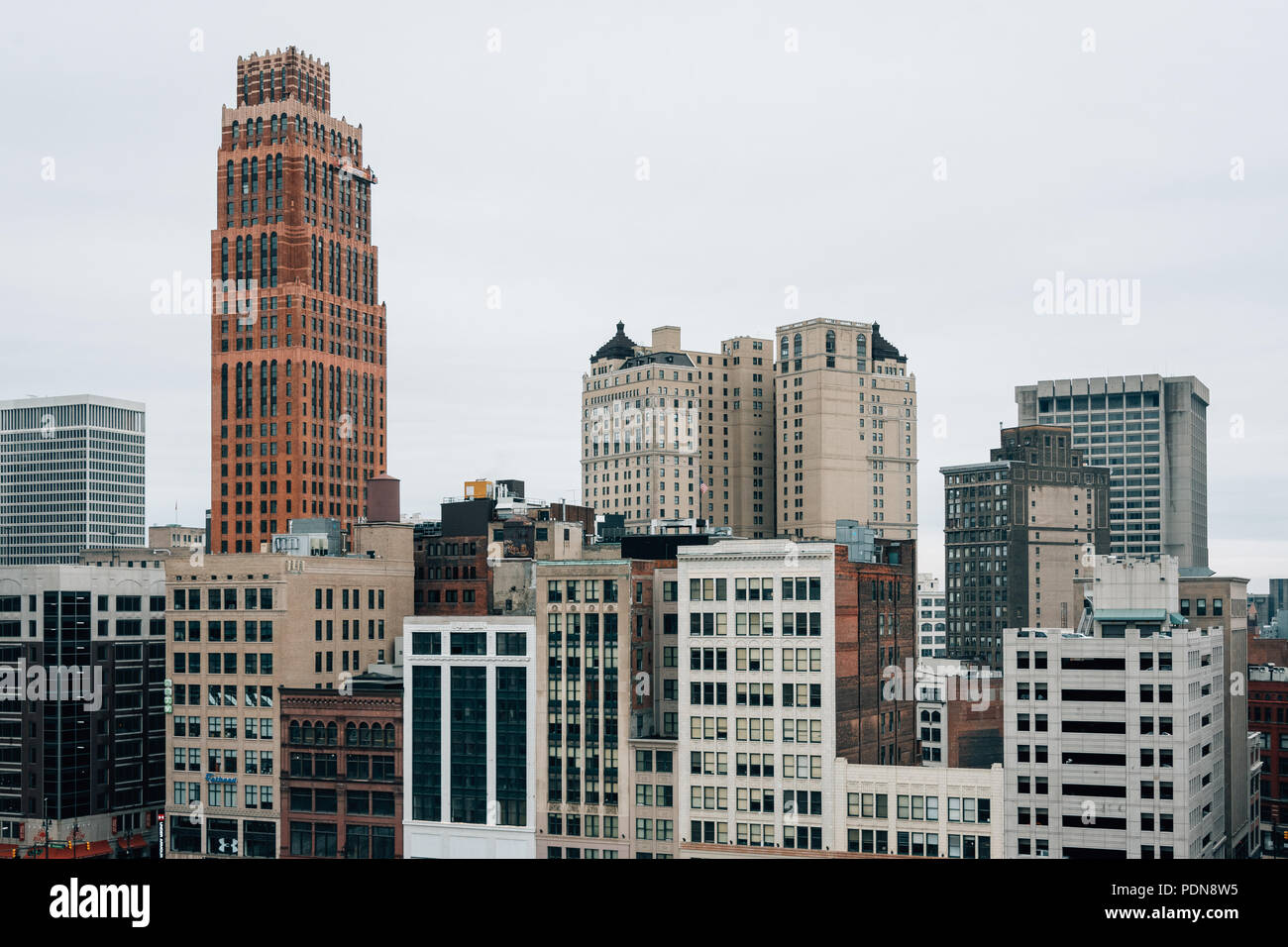 Downtown detroit michigan buildings hi-res stock photography and images ...