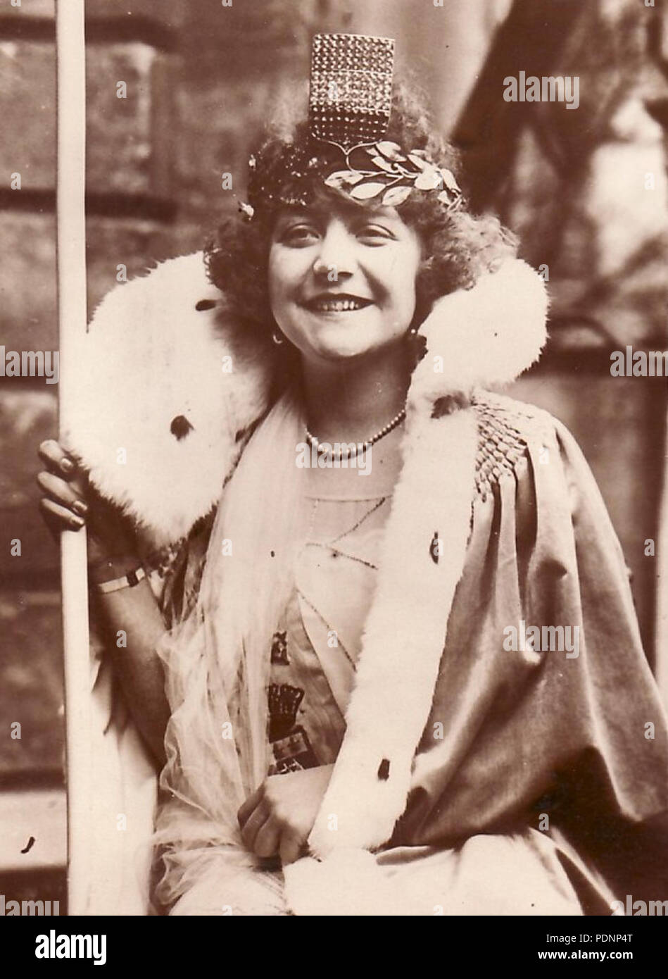 9 Georgette Fraigneux Reine de Paris 1925 2 Stock Photo