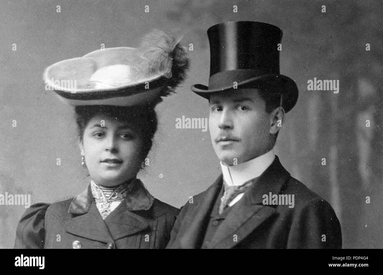 Vintage woman top hat Black and White Stock Photos & Images - Alamy