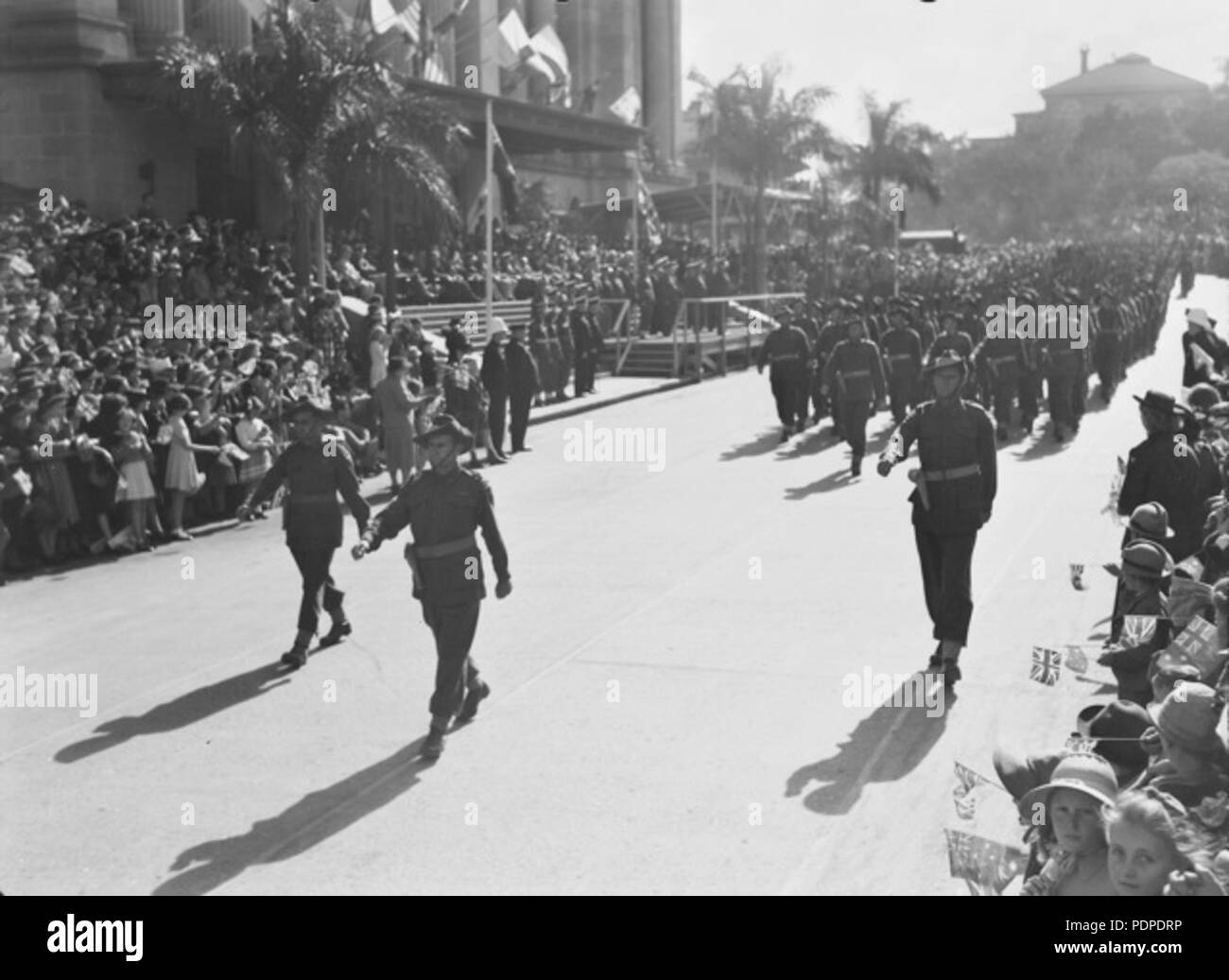 5 2-9th Australian Infantry Battalion march through Brisbane 1944 (AWM photo 068260) Stock Photo