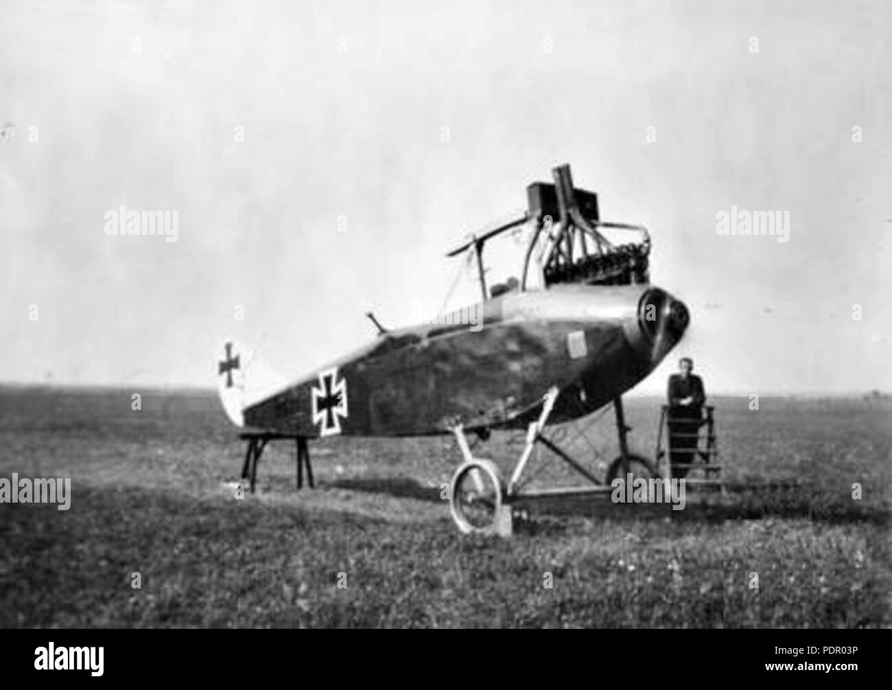 39-dfw-c-v-aircraft-without-wings-c1918-stock-photo-alamy