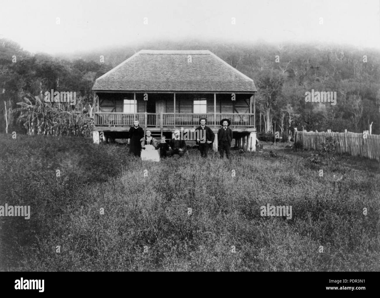71 Jensen house, Charlwood, 1898 Stock Photo Alamy