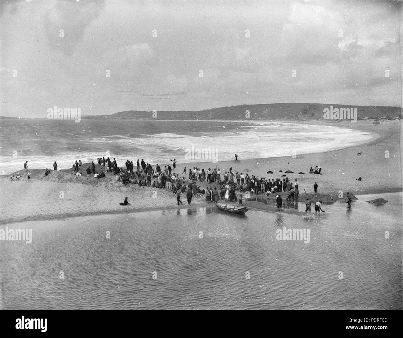 131 SLNSW 10543 Flood control ditch dug from the Lake to the Beach Narrabeen Stock Photo