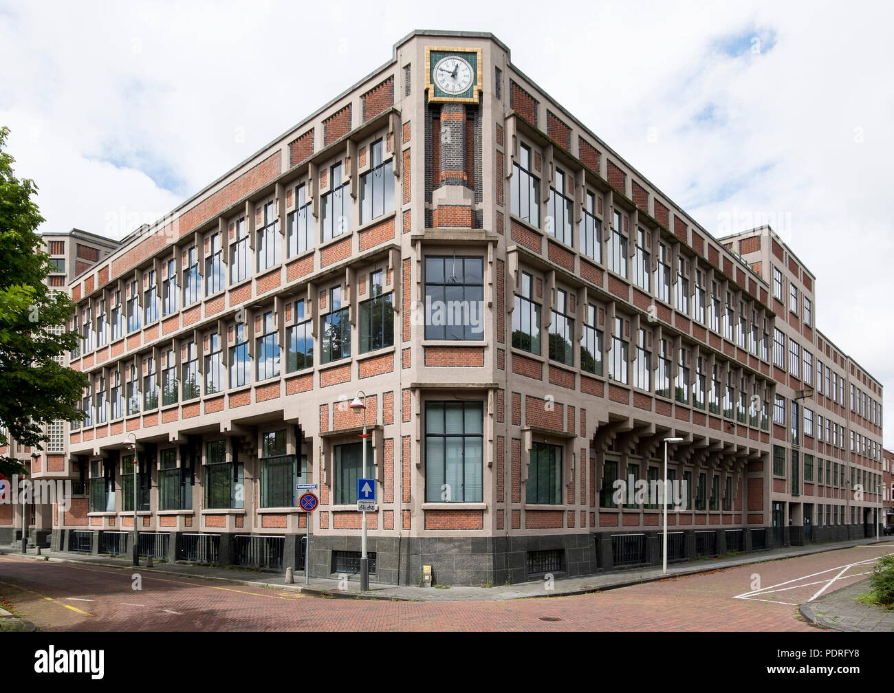 voormalig kantoor van de De Nederlanden van 1845, 1927 von Hendrik Petrus Berlage erbaut Stock Photo