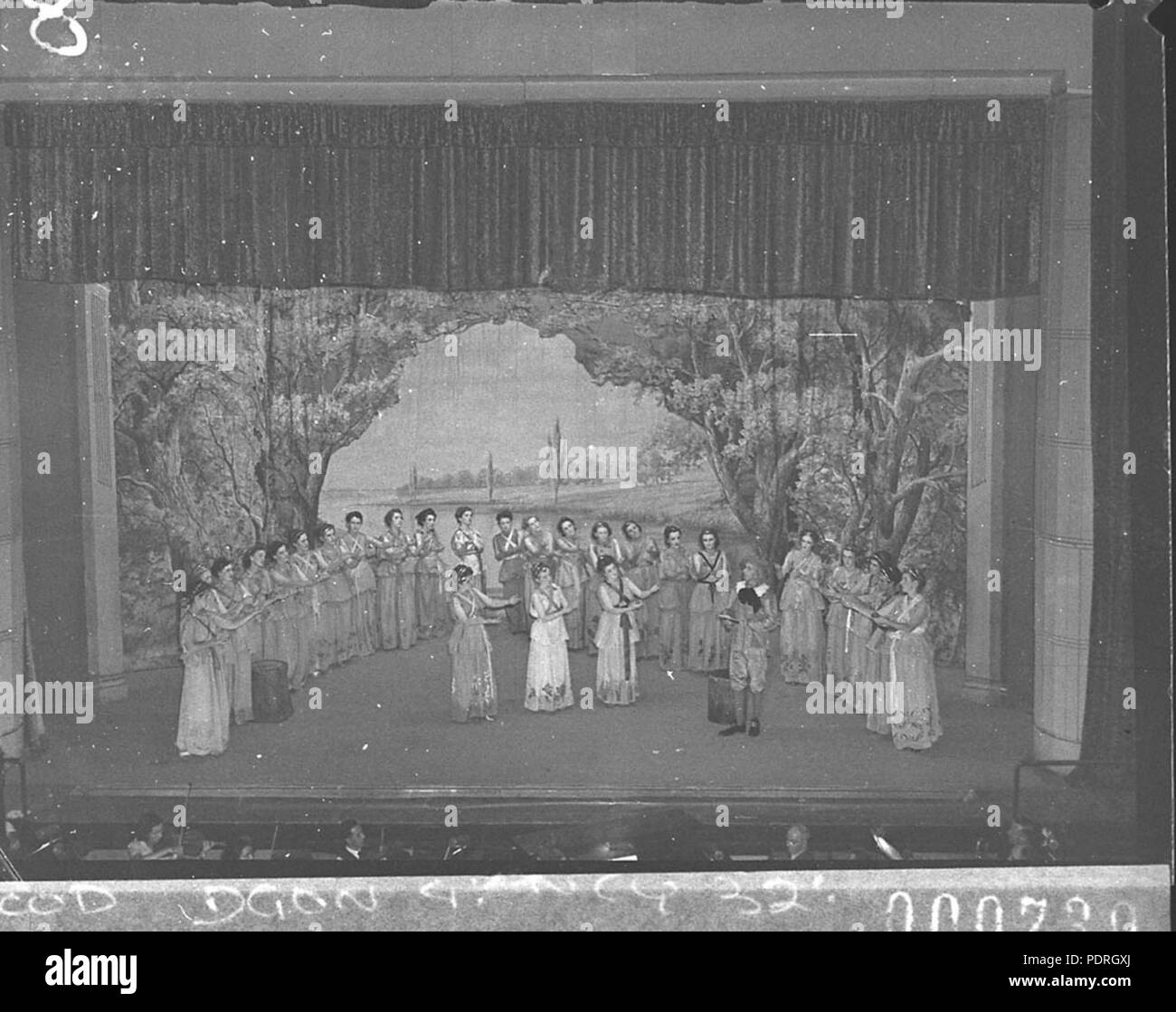 Gilbert and sullivan patience Black and White Stock Photos & Images Alamy