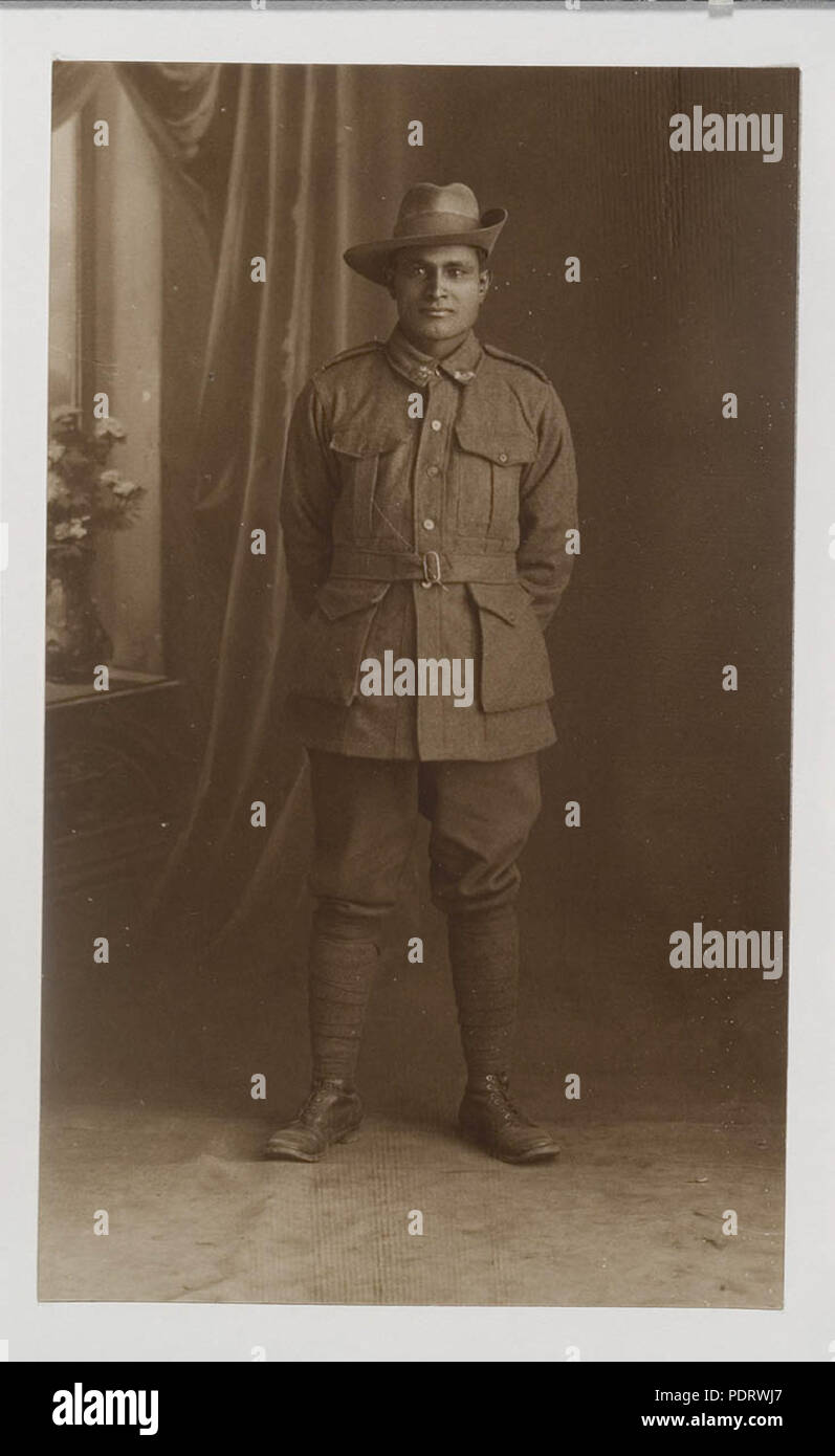 161 SLNSW 431920 NSW servicemen portraits 191819 Abram Mahomet Stock Photo