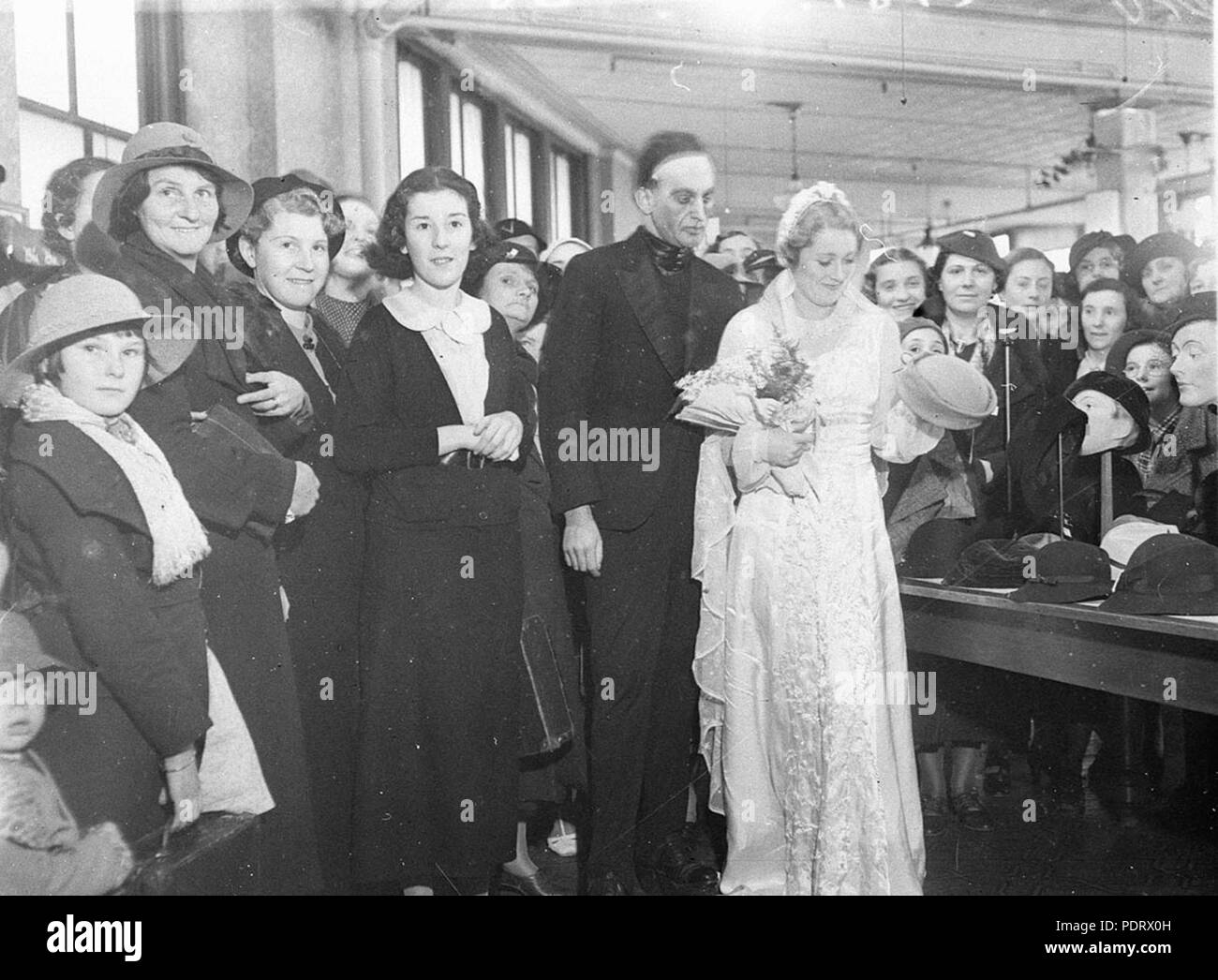162 SLNSW 43850 Actor and actress Monster and his Bride at frontofhouse publicity Stock Photo