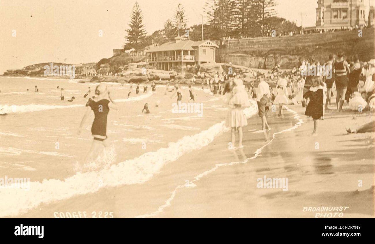 1920s beach resorts hi-res stock photography and images - Alamy