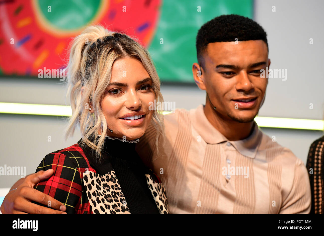Wes Nelson (right) and Megan Barton Hanson (left) attending the Love Island  Live photocall at the ExCel, London Stock Photo - Alamy