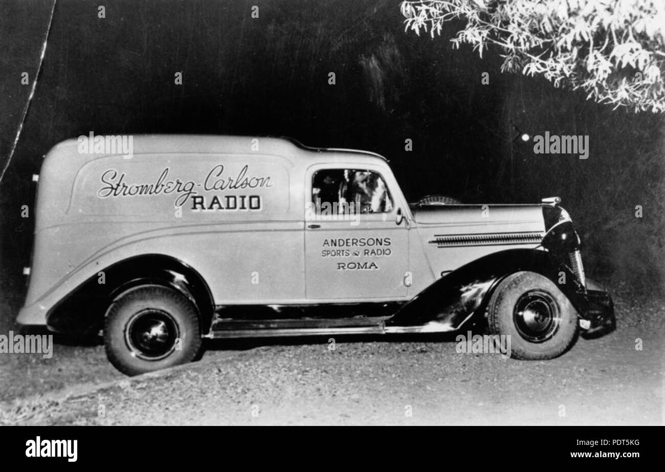 209 StateLibQld 1 116056 Fargo Van imported from USA, ca. 1937 Stock Photo