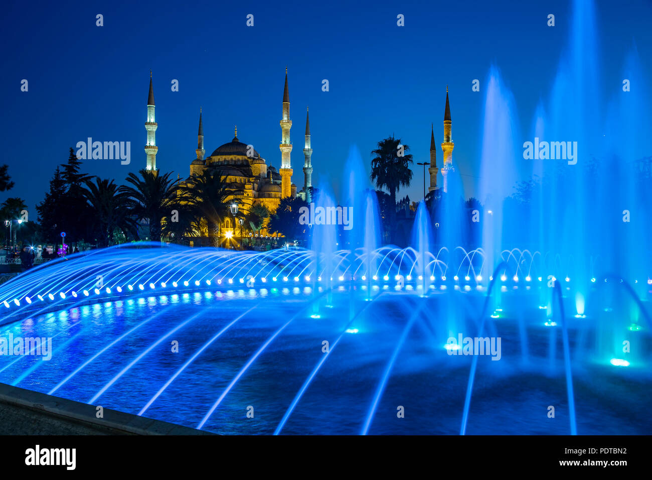 Fountain and Blue Mosque, Istanbul, Turkey Stock Photo - Alamy