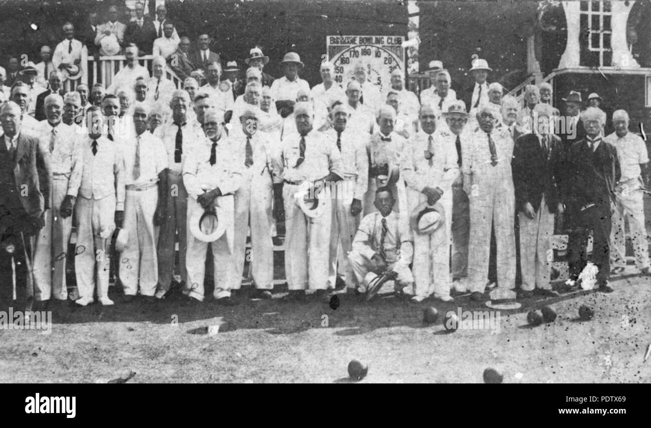 211 StateLibQld 1 121220 Visitors' day at the South Brisbane Bowls Club, 1936 Stock Photo