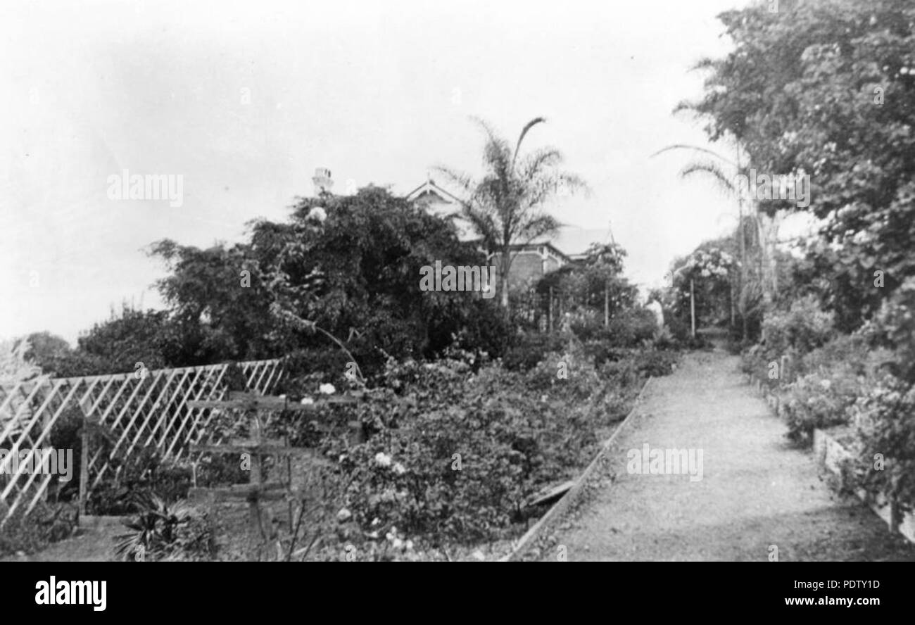 Ruislip gardens hires stock photography and images Alamy