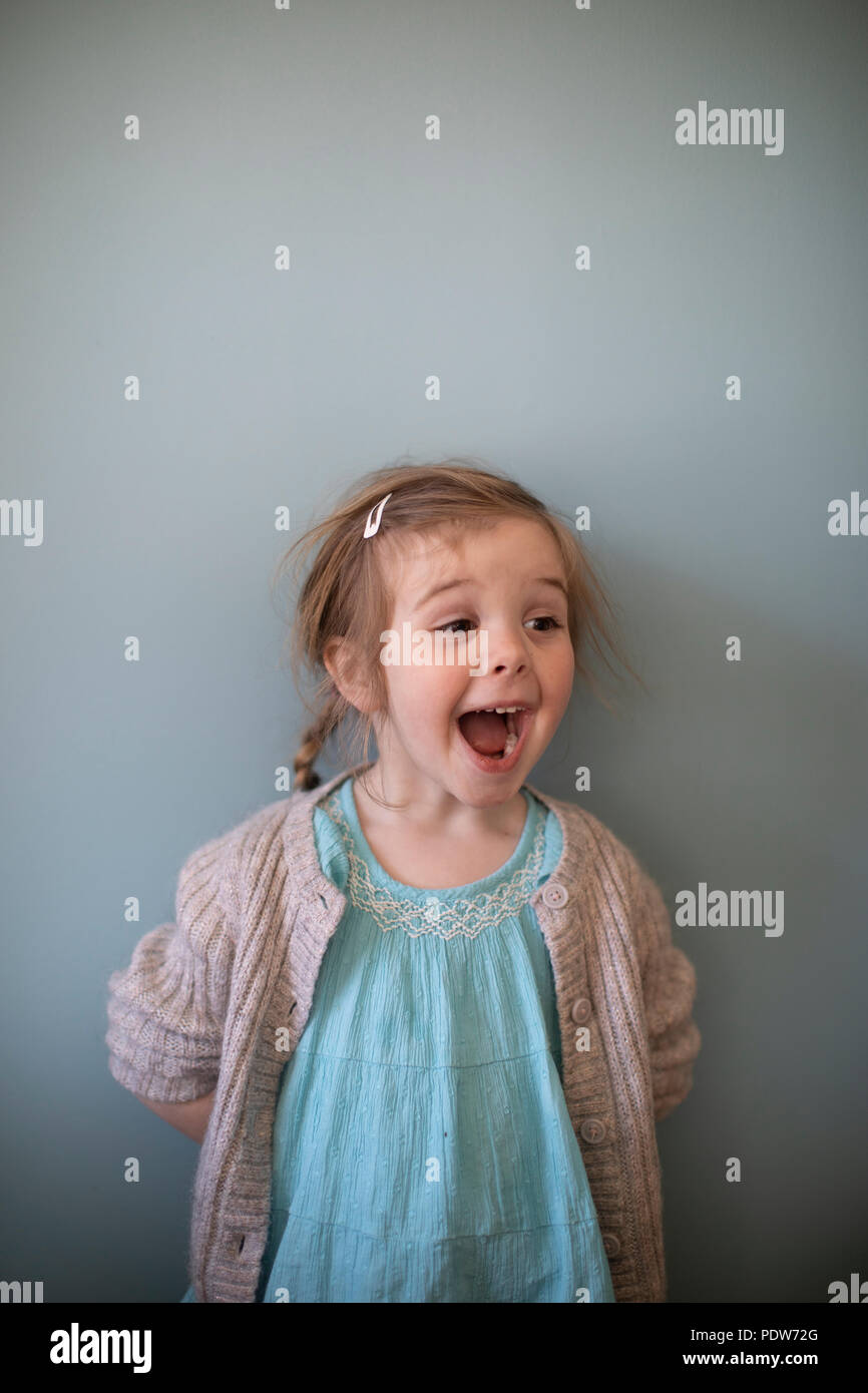Portrait of a little girl Stock Photo - Alamy