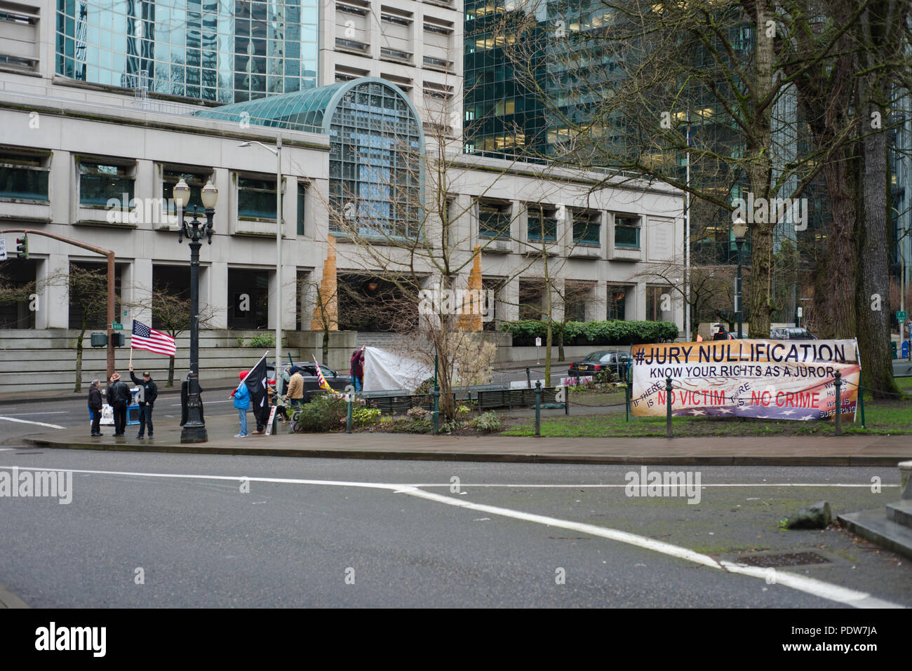 PORTLAND, OREGON MARCH 08 2017, Protesters of the second trial of the occupation of the Malheur Wildlife Refuge near the courthouse and Justice Center Stock Photo