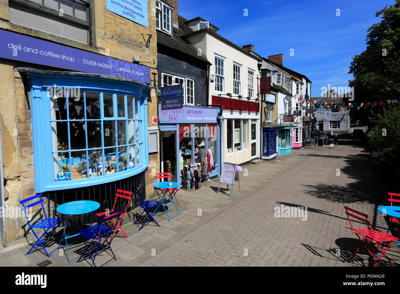 Street scene at Chipping Norton town, Oxfordshire Cotswolds, England, UK Stock Photo