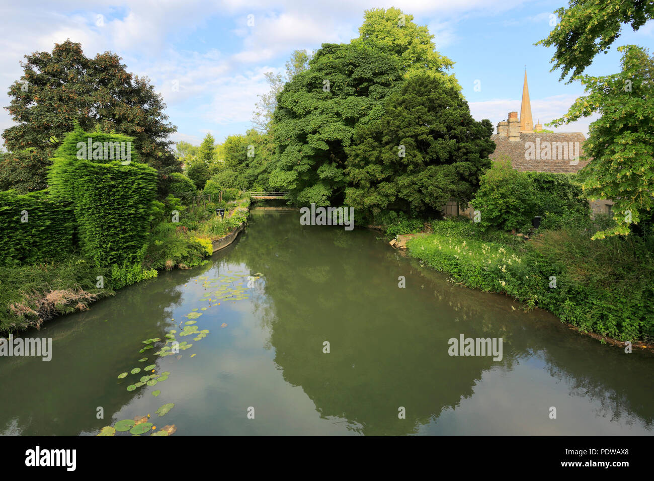 Stone Bridge over the River Windrush at Burford Town, Oxfordshire Cotswolds, England, UK Stock Photo