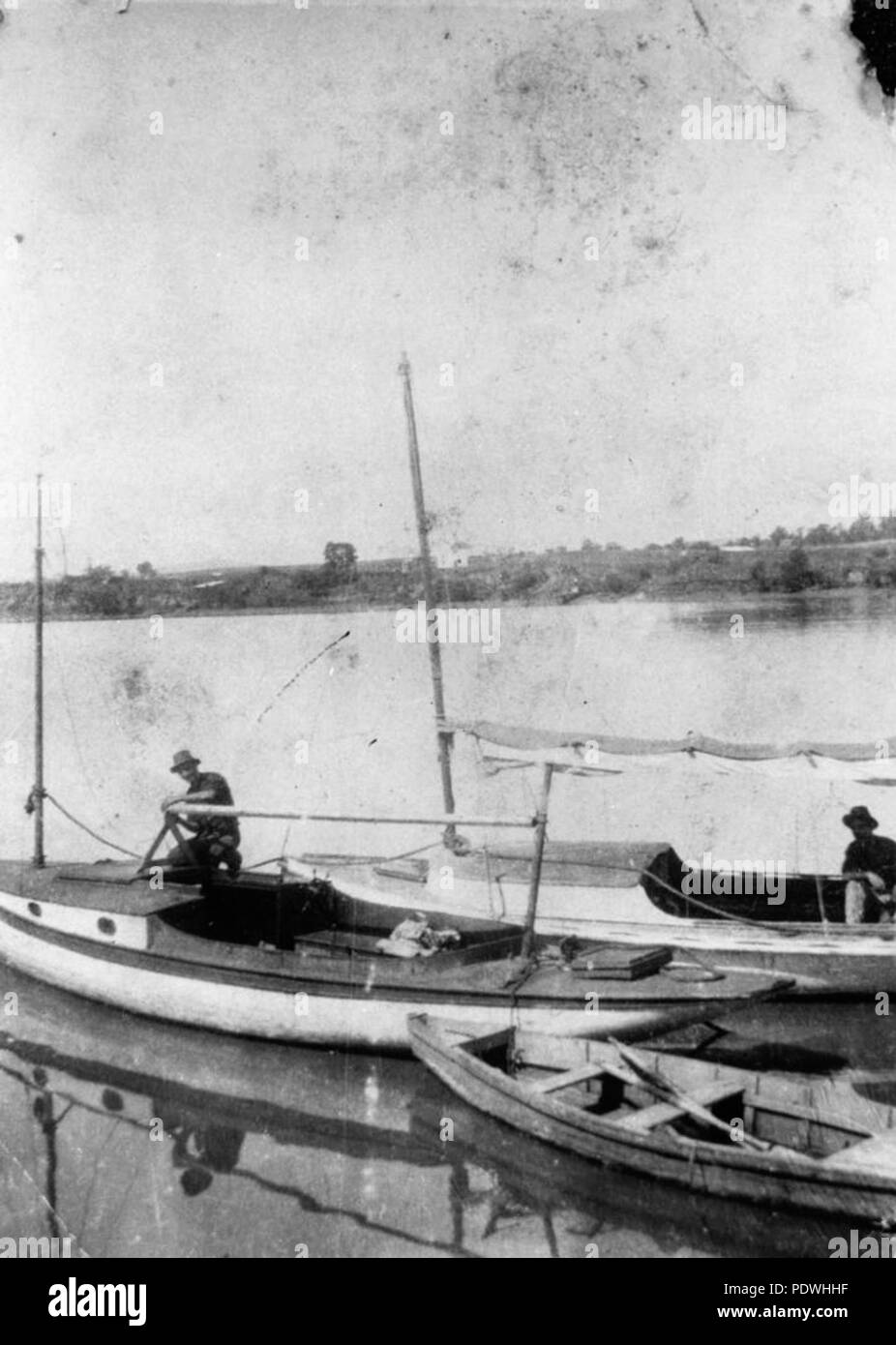 237 StateLibQld 1 164871 Dinghies on the St Lucia reach of the Brisbane