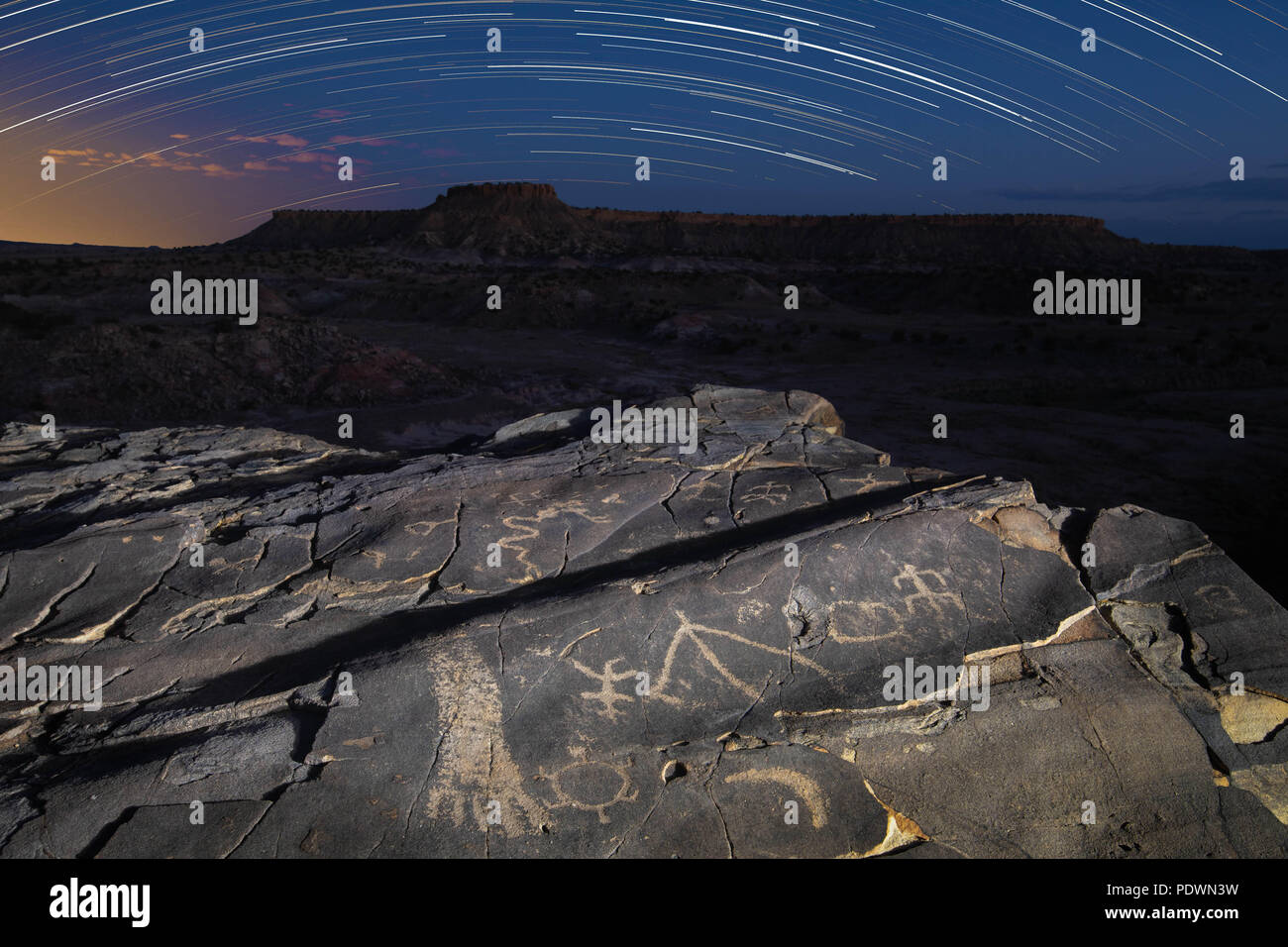 Mesa star trails hi-res stock photography and images - Alamy
