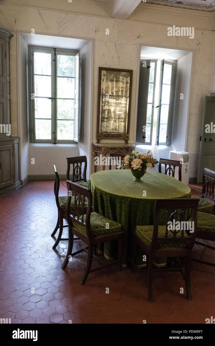 Salle à manger: (dining room) at Maison Bonaparte's birthplace and family home, a national museum in Rue Saint-Charles in the old Genoese quarter Ajac Stock Photo
