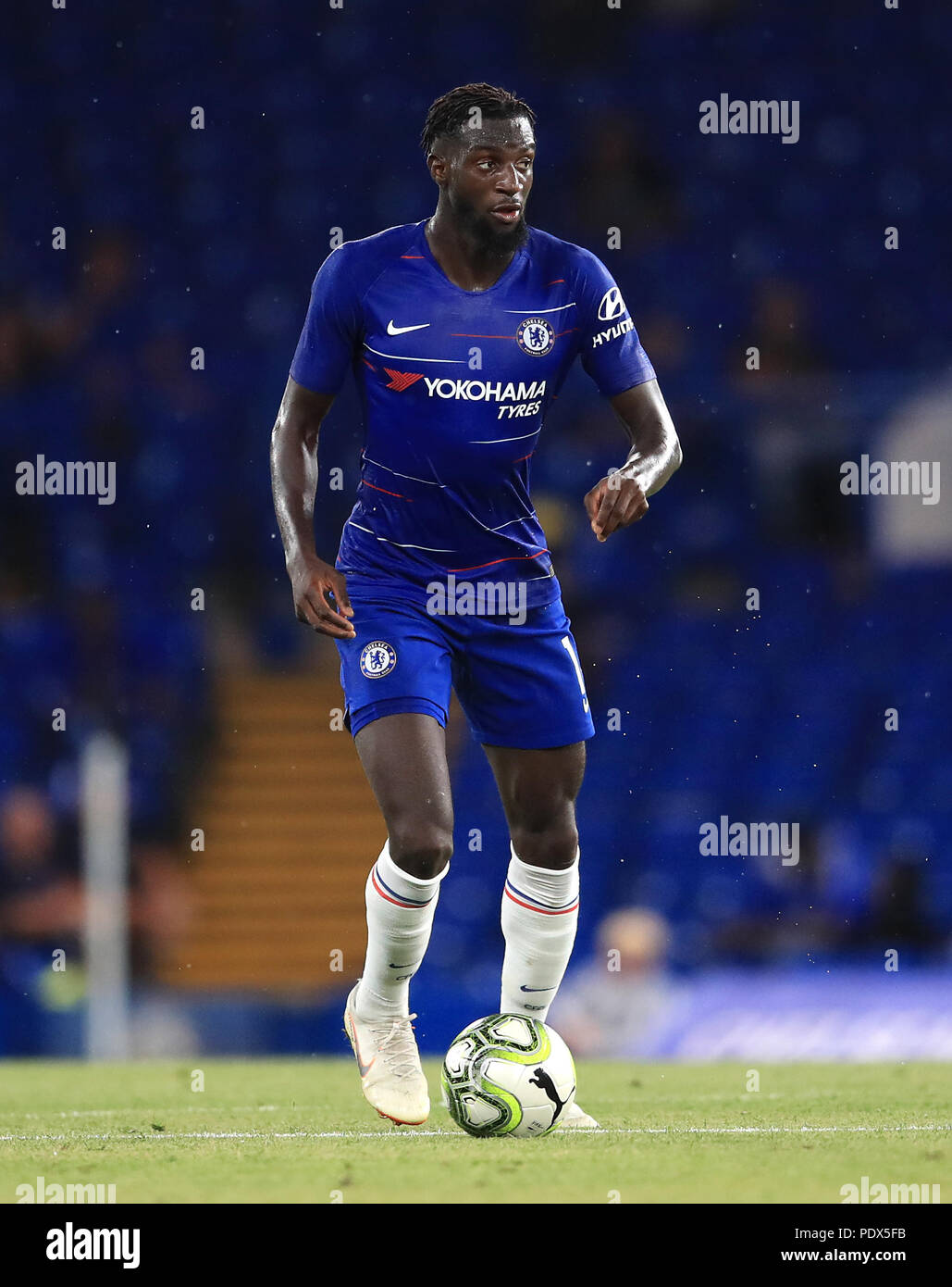 Tiemoue Bakayoko Chelsea Stock Photo Alamy