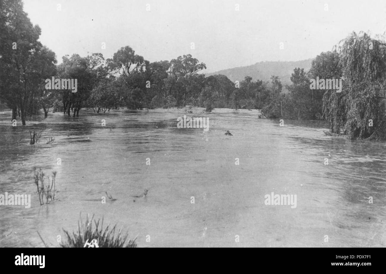 266 StateLibQld 1 44539 Floodwaters at Ballandean, 1902 Stock Photo