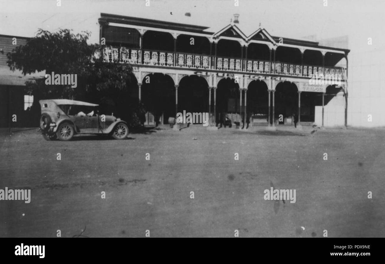 277 StateLibQld 1 92260 Club Hotel, Winton, ca. 1926 Stock Photo