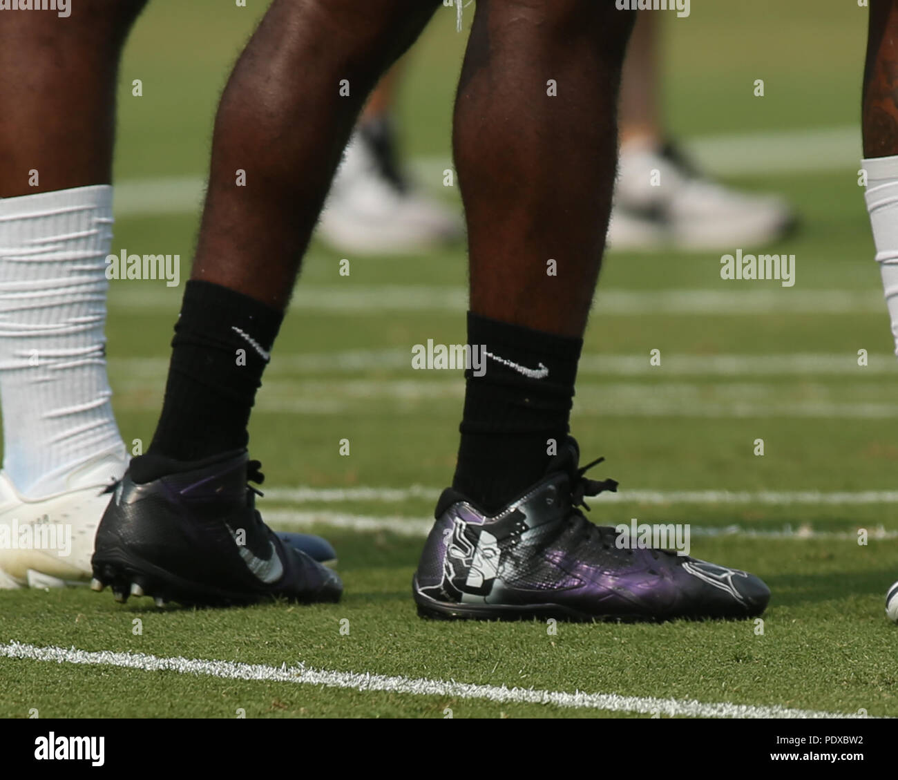 defensive back cleats