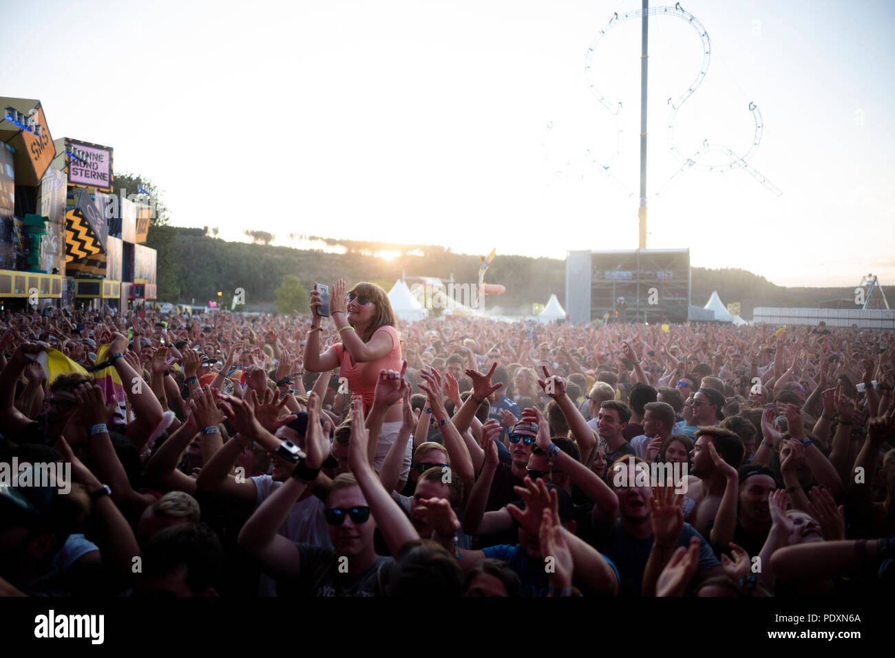 SaalburgEbersburg, Germany. 10th Aug, 2018. Visitors of the Techno