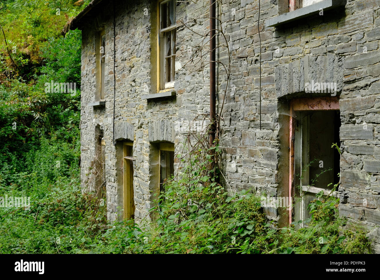 abandoned roadside cottages Stock Photo