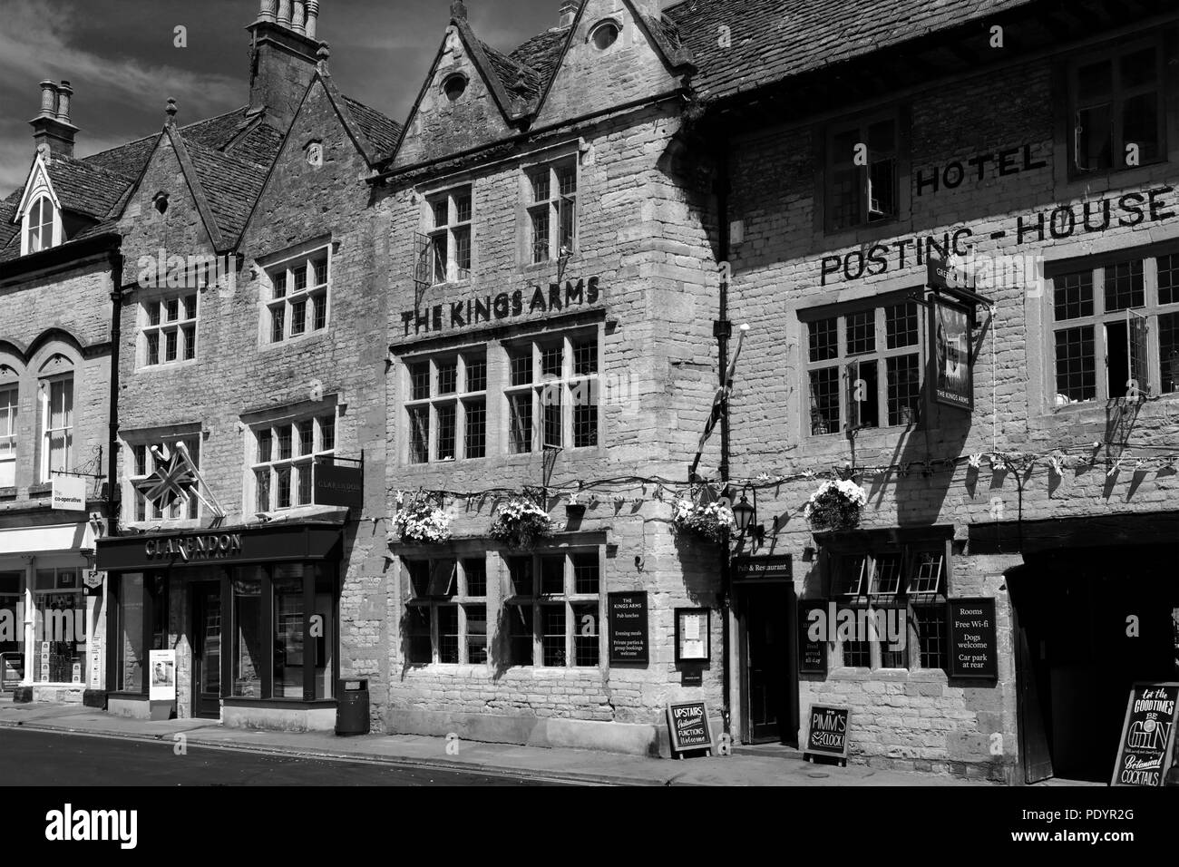 The Kings Arms Coaching Inn, Stow on the Wold Town, Gloucestershire, Cotswolds, England Stock Photo