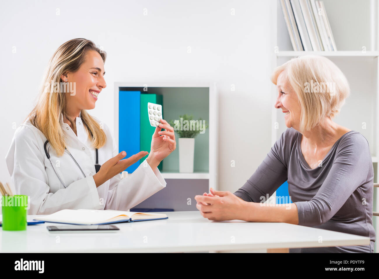Prescription doctor writing pain hi-res stock photography and images ...