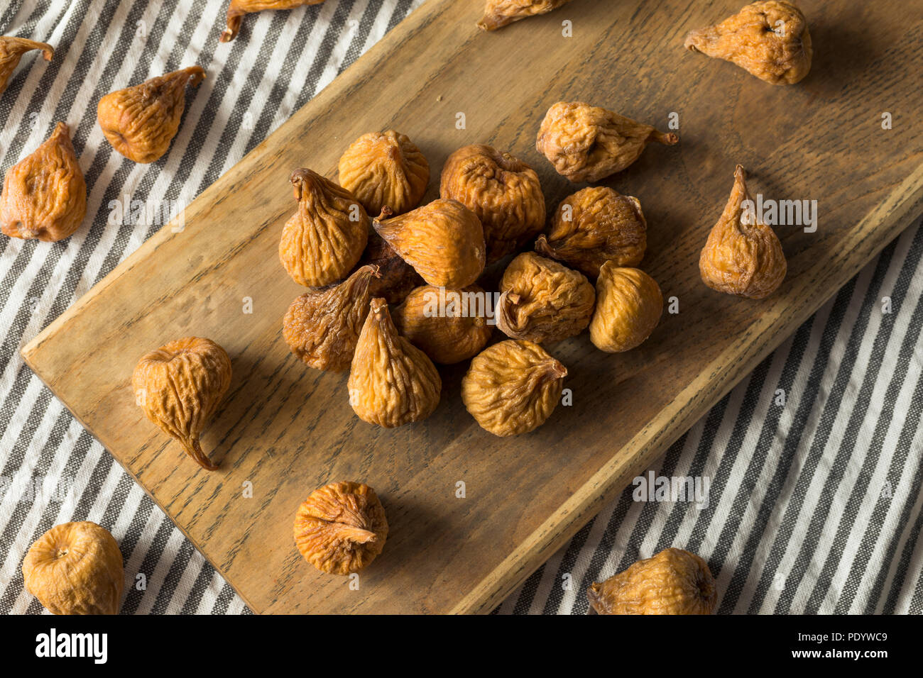Dried figs hires stock photography and images Alamy